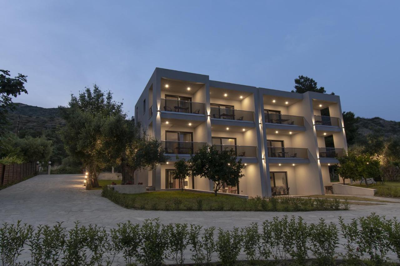 Mola Papaya Studios Mola Kalyva Exteriér fotografie