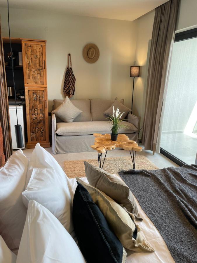 Mola Papaya Studios Mola Kalyva Exteriér fotografie