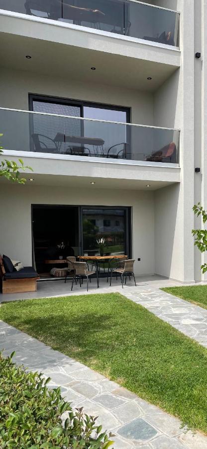 Mola Papaya Studios Mola Kalyva Exteriér fotografie